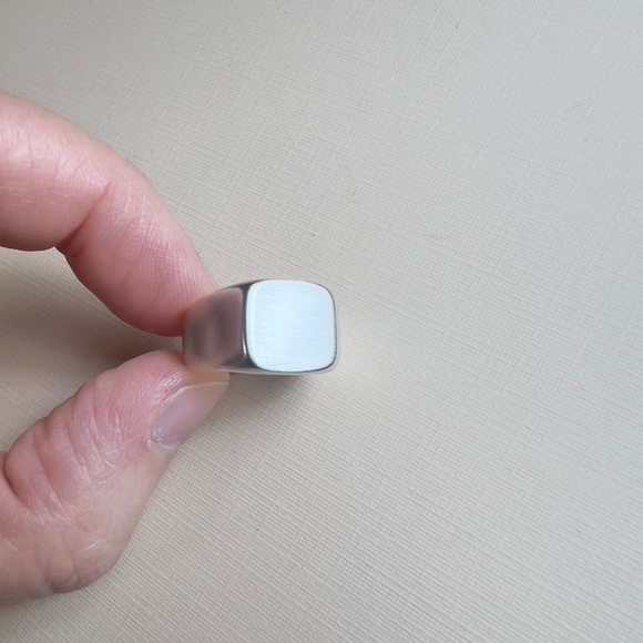 NEW CHAN LUU Ring Signet Ring SQUARE Ring Sterling Silver Ring Size 4 - Picture 3 of 7